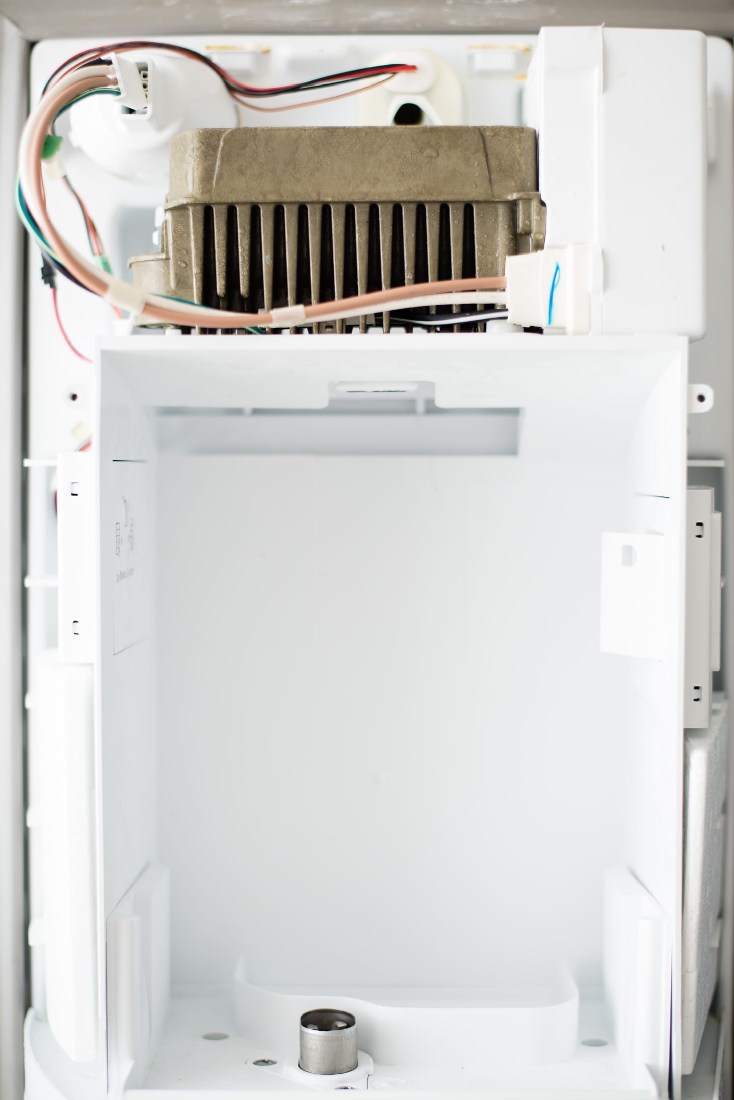 5 Things to Know About Cleaning Your Builtin Ice Maker Kitchn