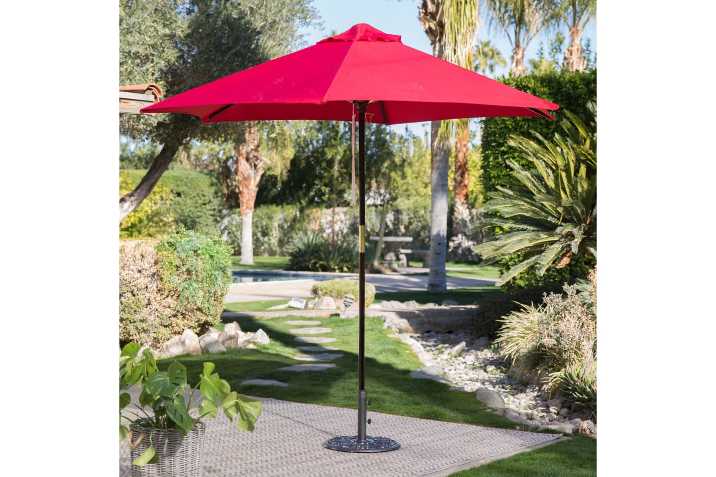 How to Shade Your Outdoor Space (& Maximize Its Privacy!) Apartment