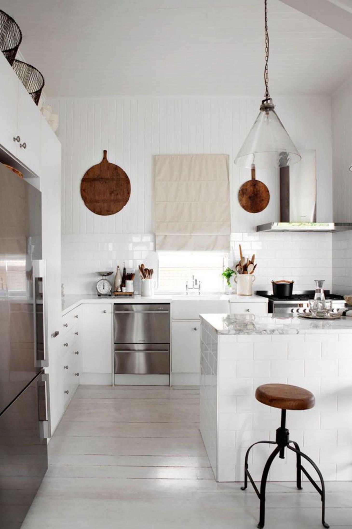 A Dozen Inspiring All White  Kitchens Apartment  Therapy