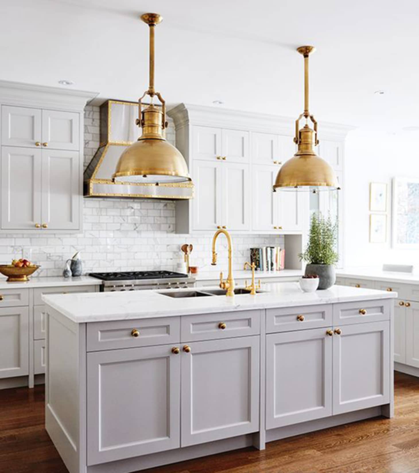 Stylish Brass Kitchen Hardware Shopping Guide | Apartment ...