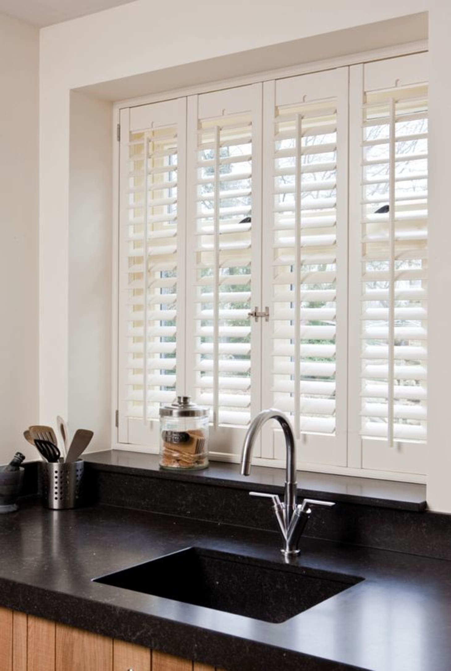 Plantation Shutters: Design Ideas + Inspiration ...