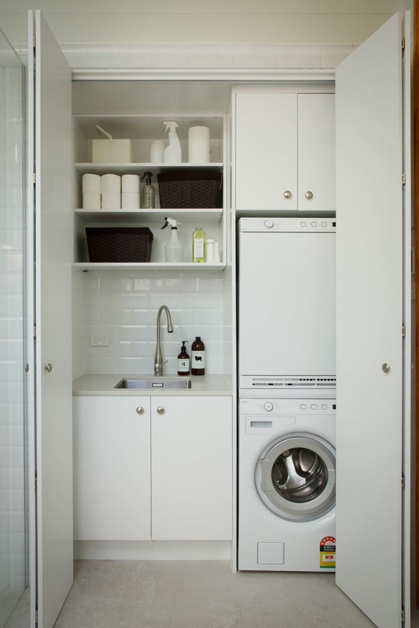 Small Laundry Room Remodeling and Storage Ideas ... Small Laundry Room Remodeling and Storage Ideas ... on Small Laundry Ideas
id=95395
