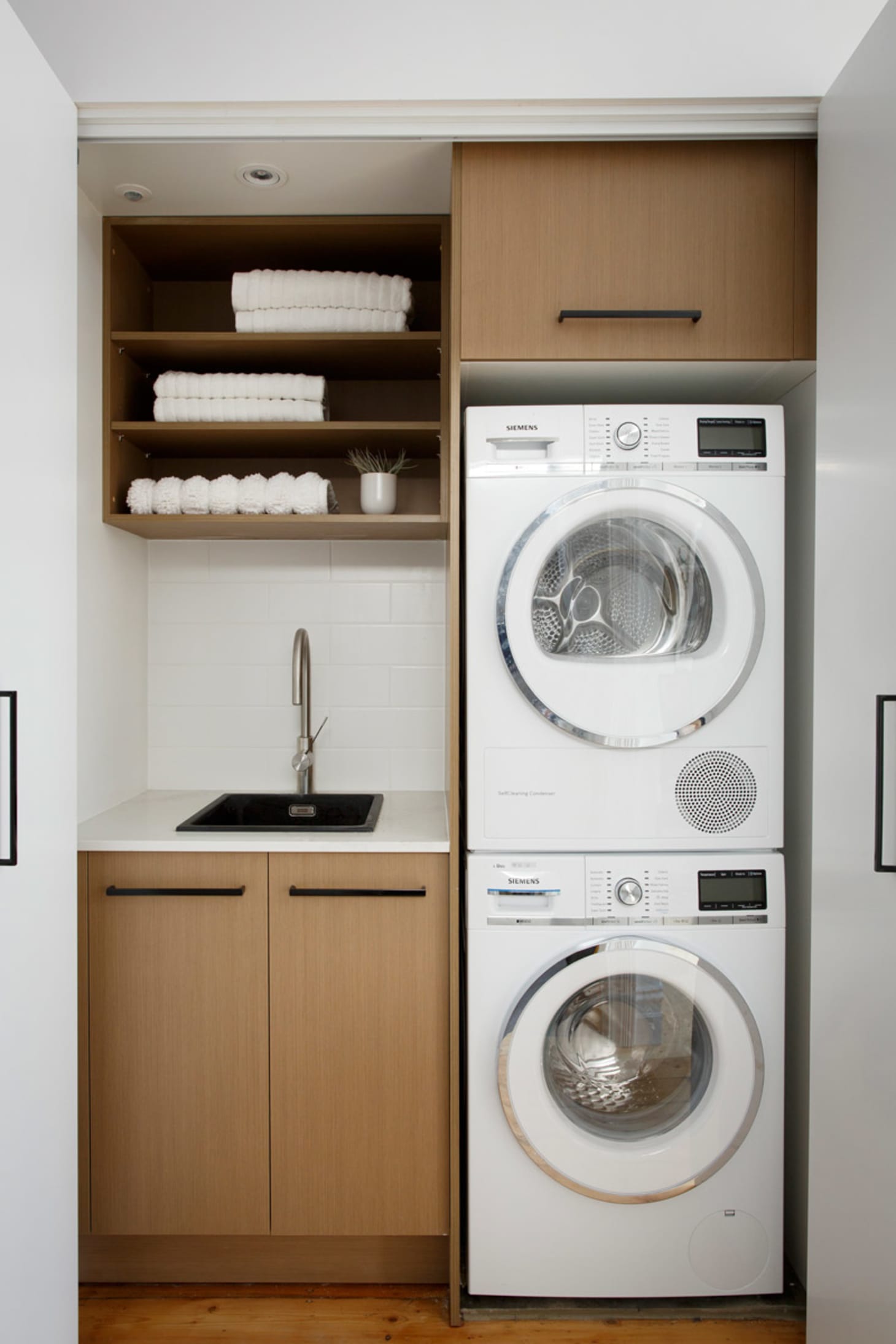  Small Laundry Room Designs for Small Space