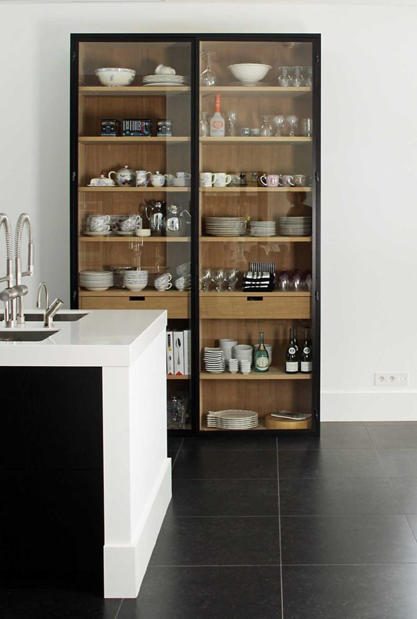 A Gallery of Glass Kitchen Cabinet Doors That Are Gorgeous ...