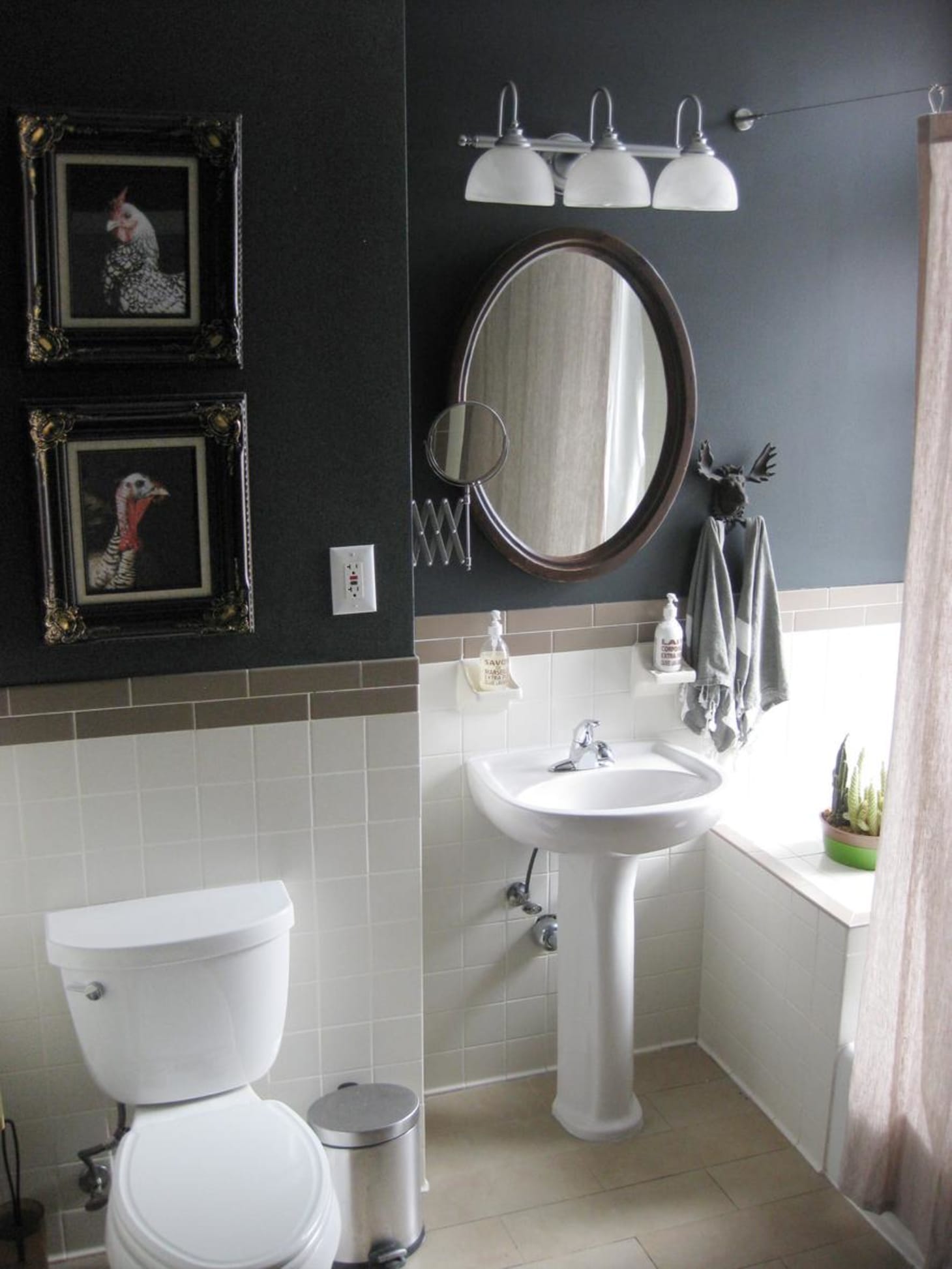 20 Reversible Ideas to Overhaul Your Rental Bathroom NOW | Apartment ...