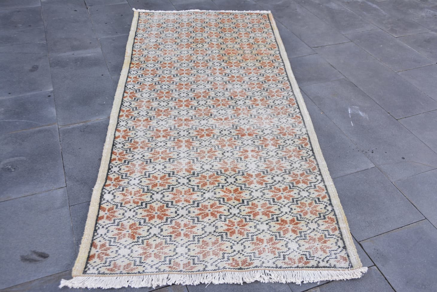 The Best Etsy Shops for Antique & Vintage Rugs Apartment Therapy