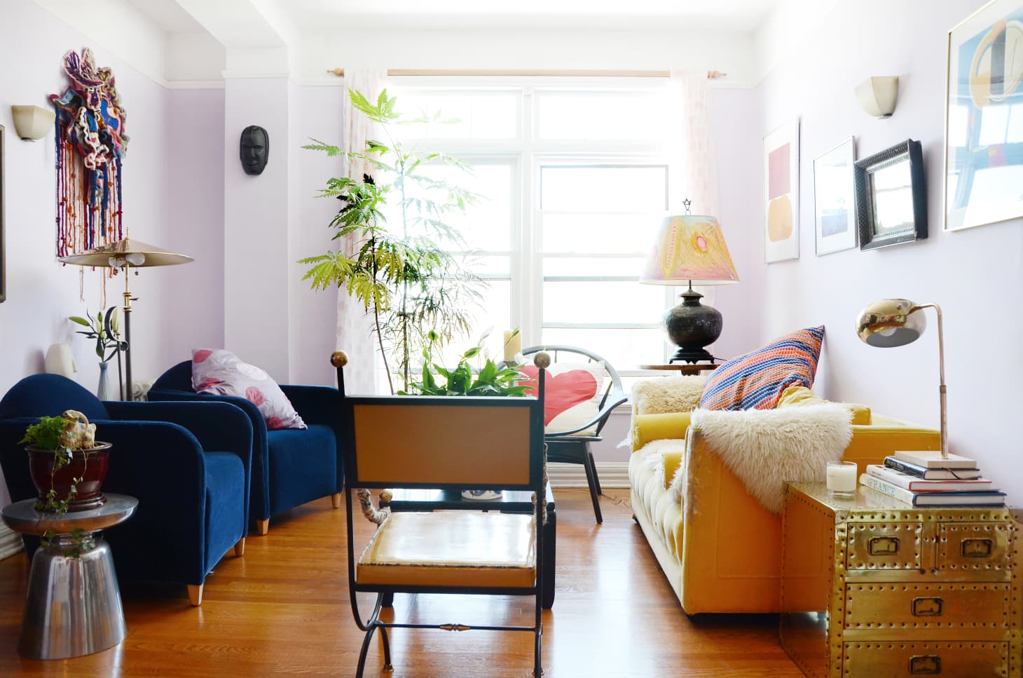 How to Set Up Your Living  Room  Without  a Focus on the TV  