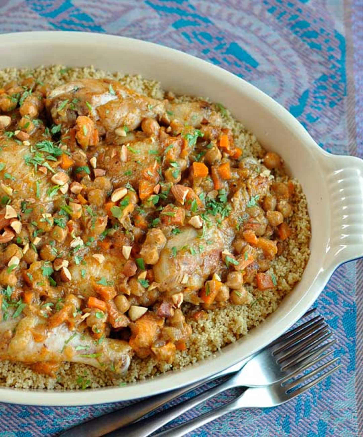 Moroccan Recipe: Chicken Tagine with Apricots, Almonds ...