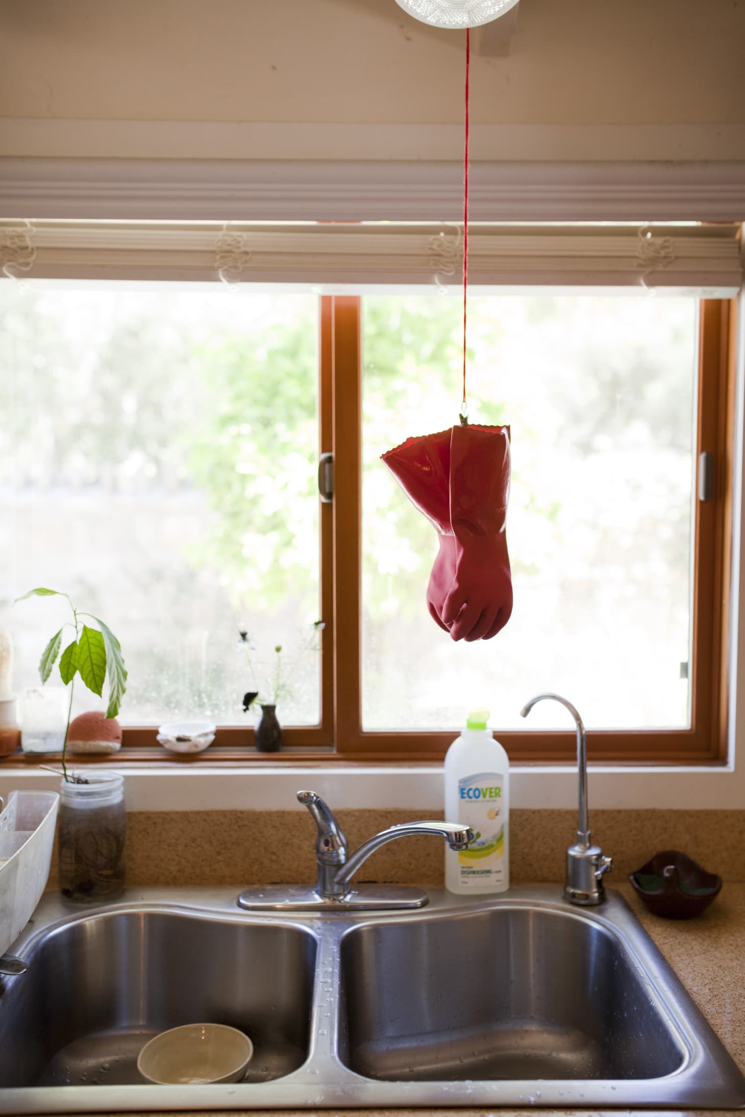 Smart Tip Hang Dish Gloves Over the Sink to Dry Kitchn
