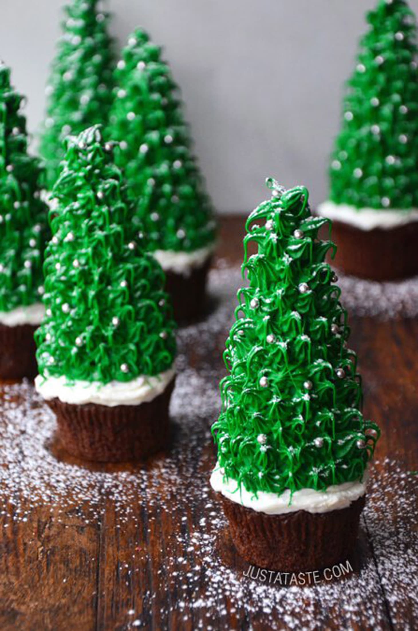 10 Christmas Trees Made Entirely of Delicious Food | Kitchn