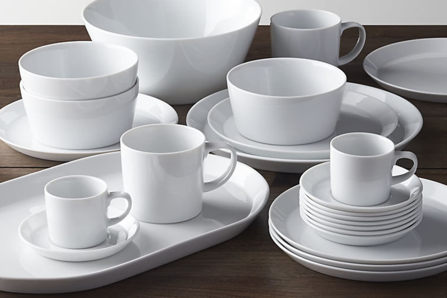 should-you-register-for-formal-dinnerware-yes-kitchn