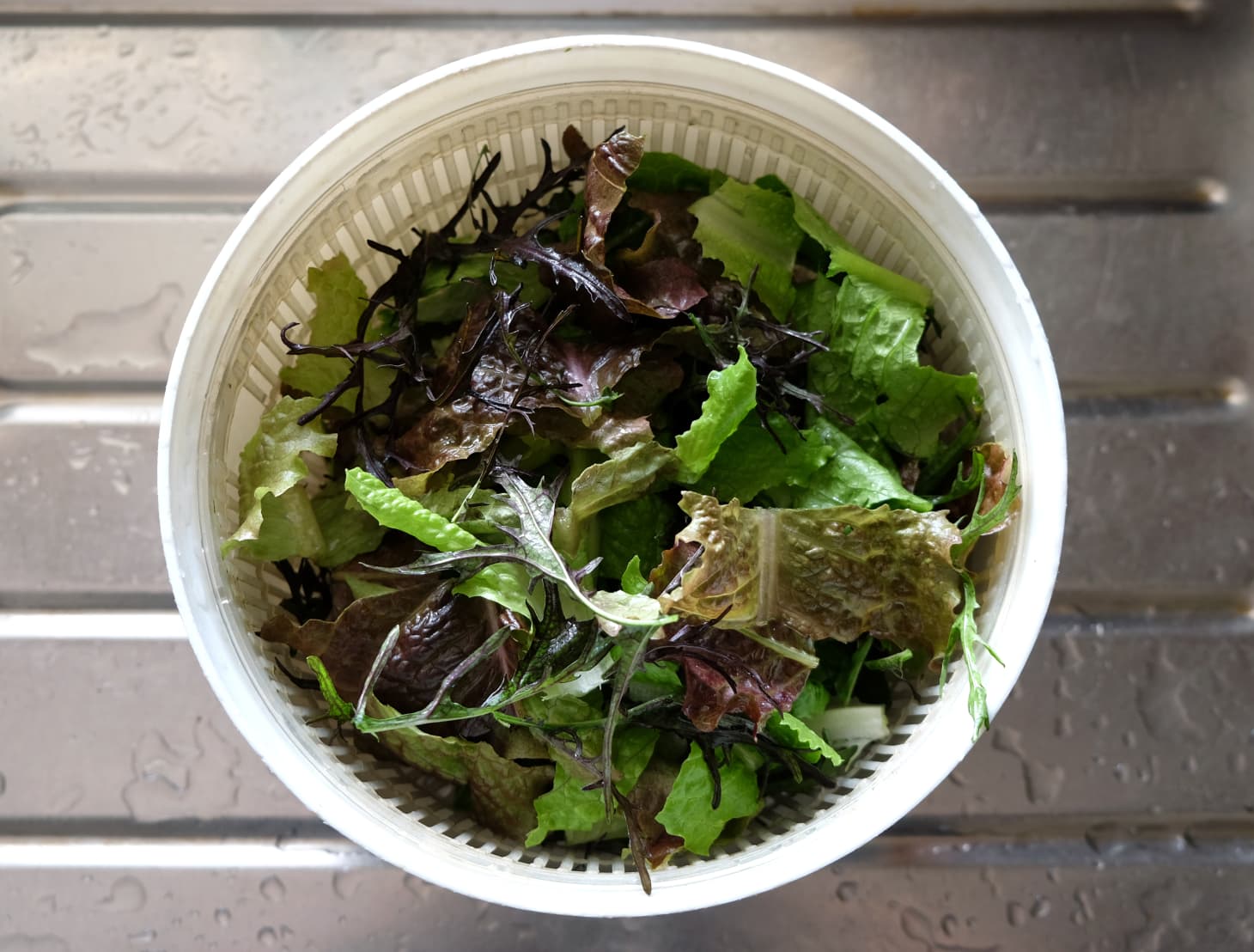 the-foolproof-method-for-washing-salad-greens-kitchn