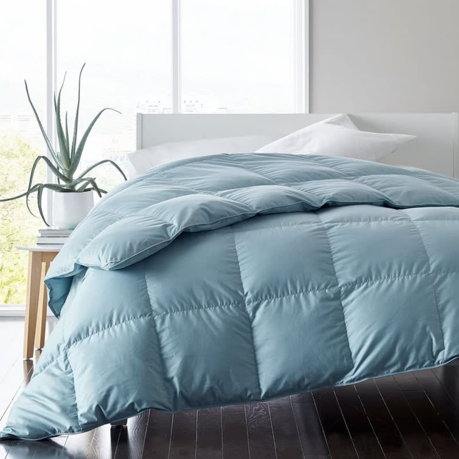 The Best Comforters Lightweight, Down Alternative, Down Apartment