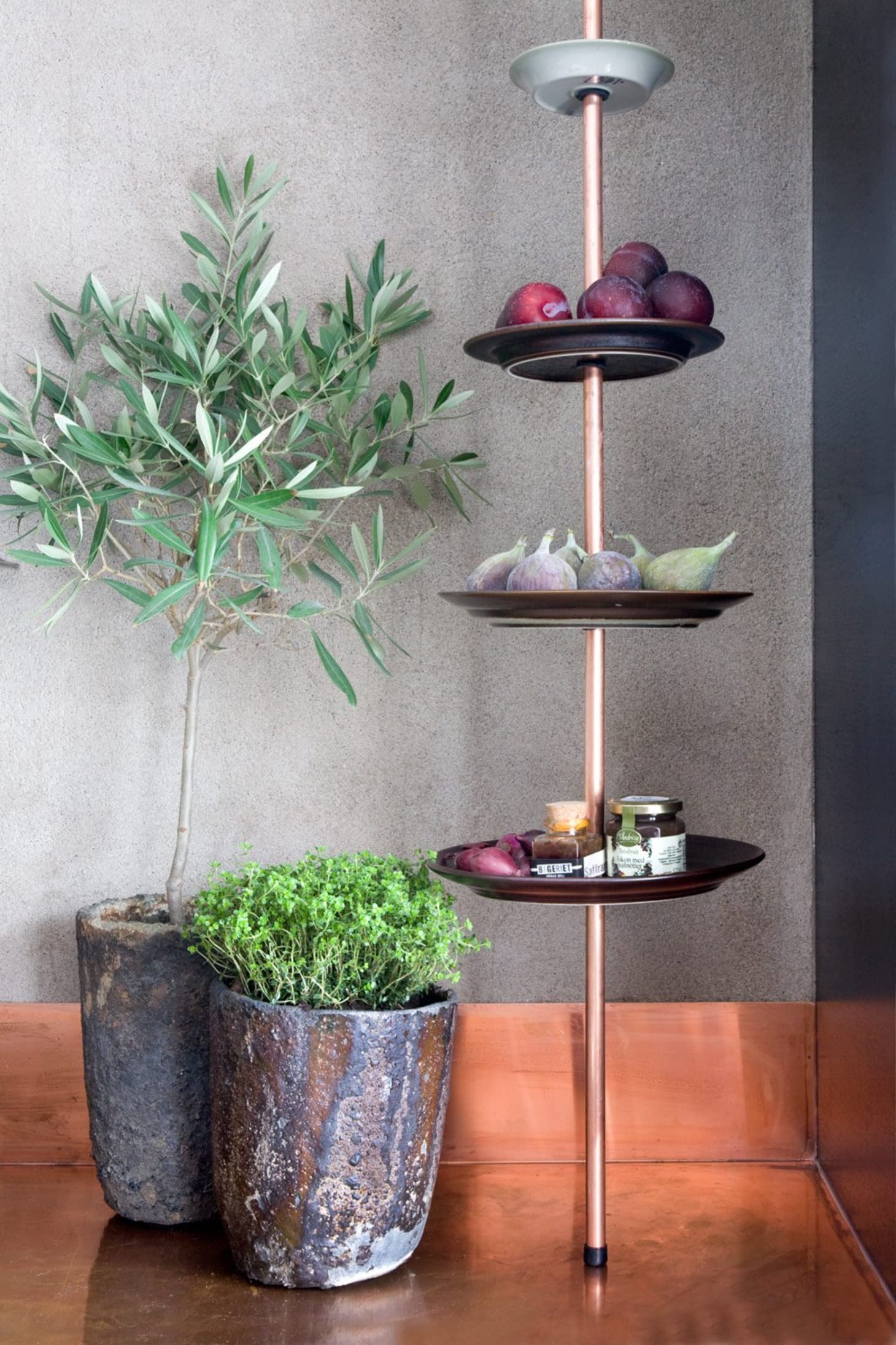 15 Uses For Tension Rods You Ve Never Thought Of Apartment Therapy Image Credit Skona Hem