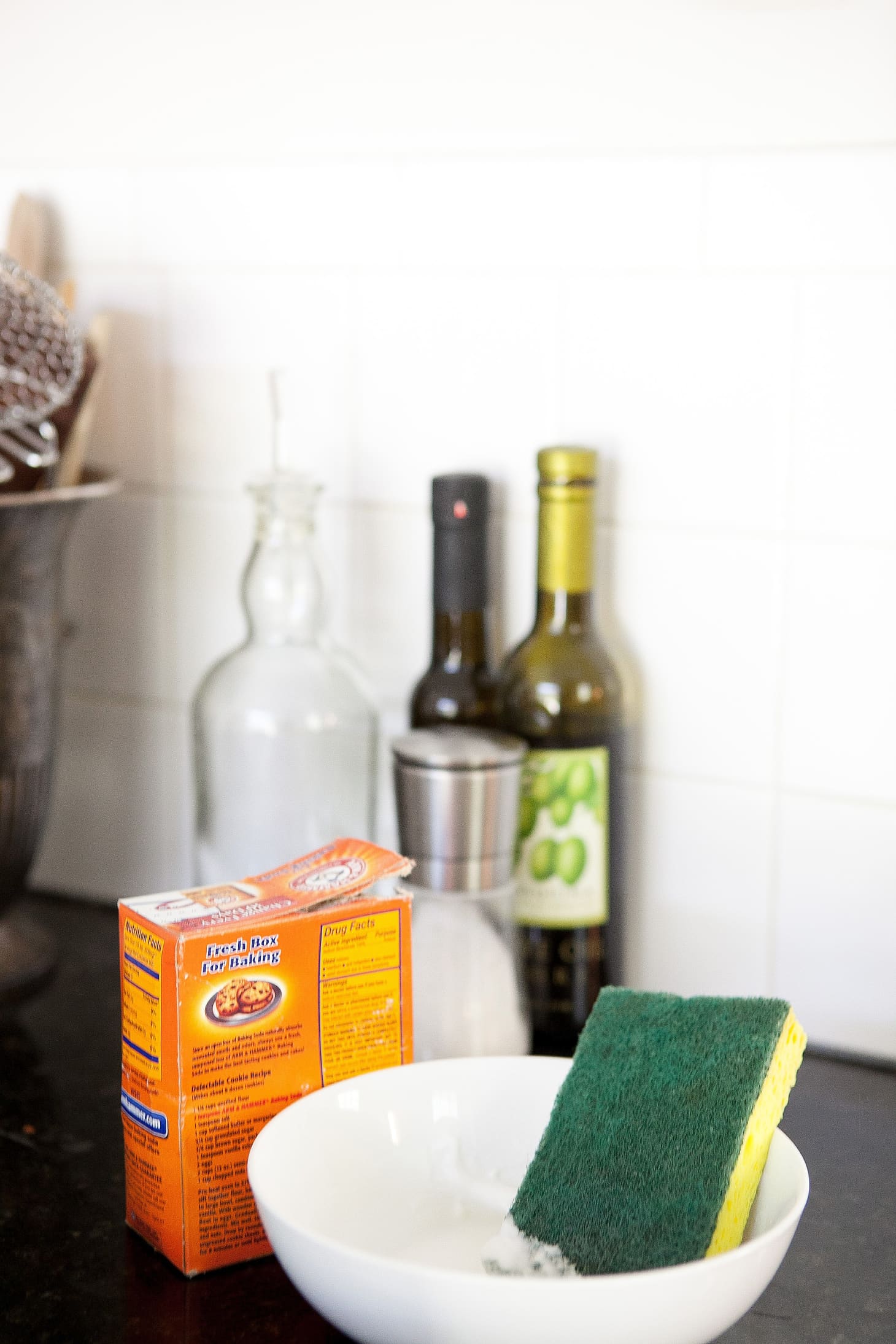 How To Green Clean Grease From Kitchen Surfaces Apartment Therapy