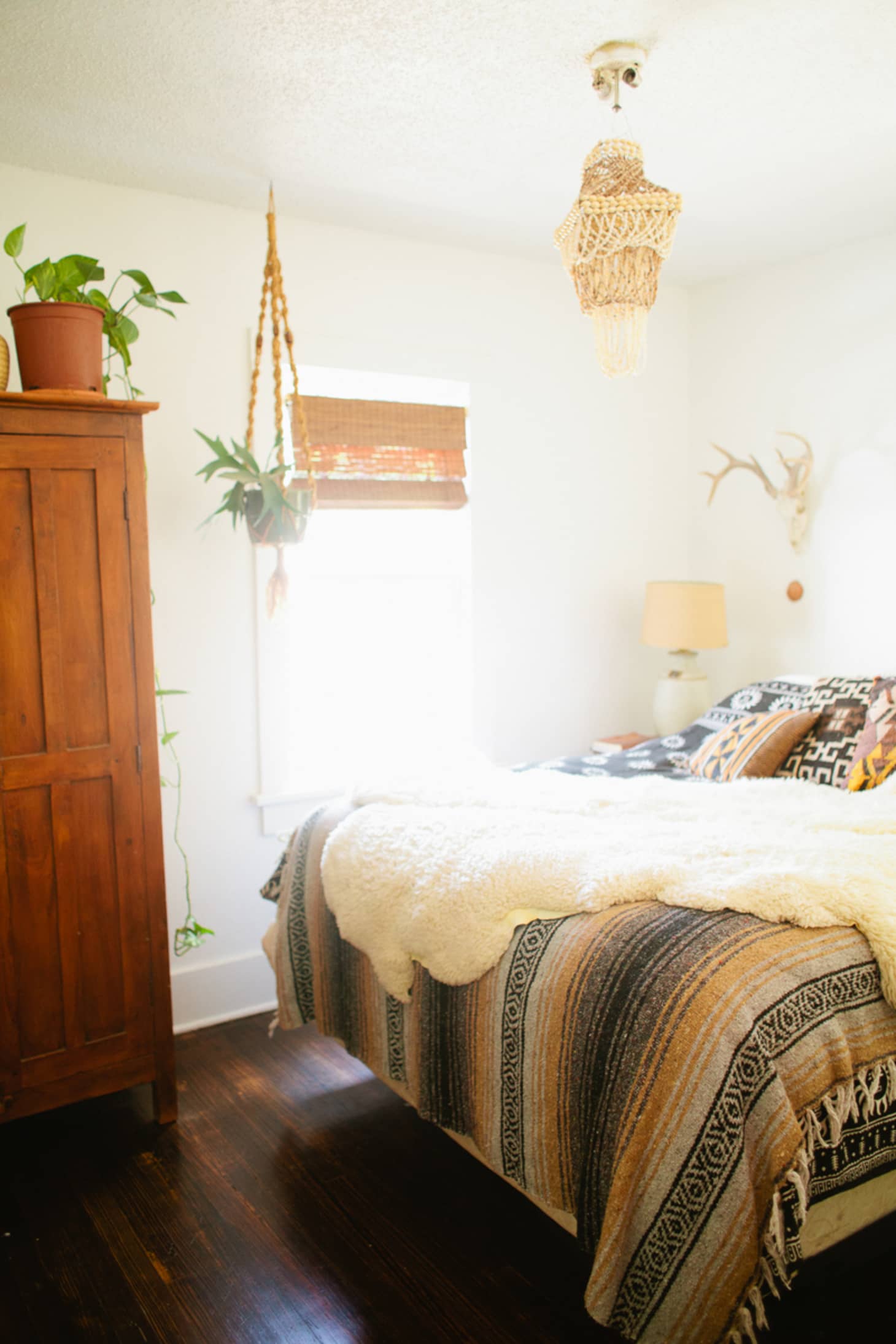 10 Bohemian Bedroom Designs For Small Spaces That Radiate Style And Comfort