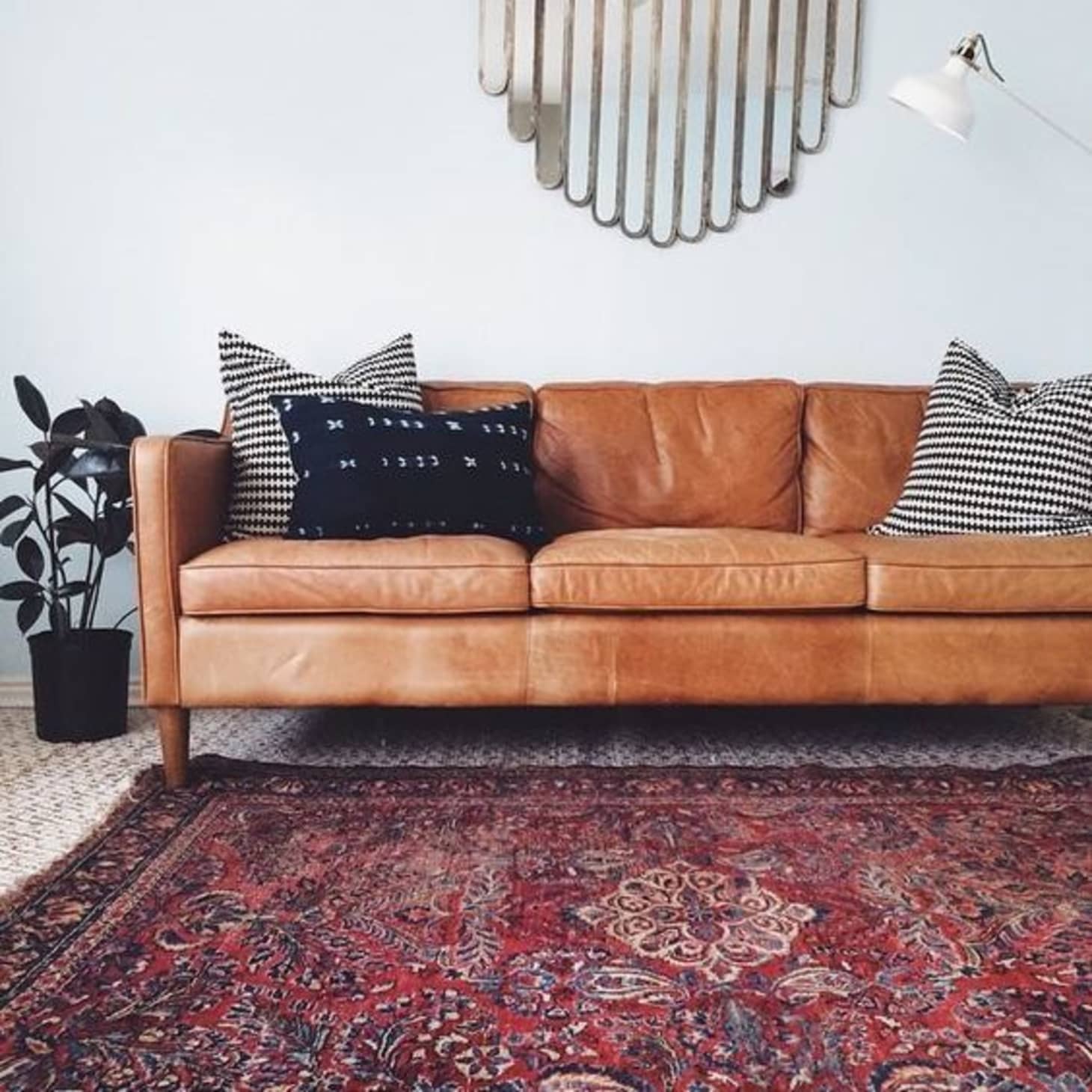 Arranging cushions on sofa clearance