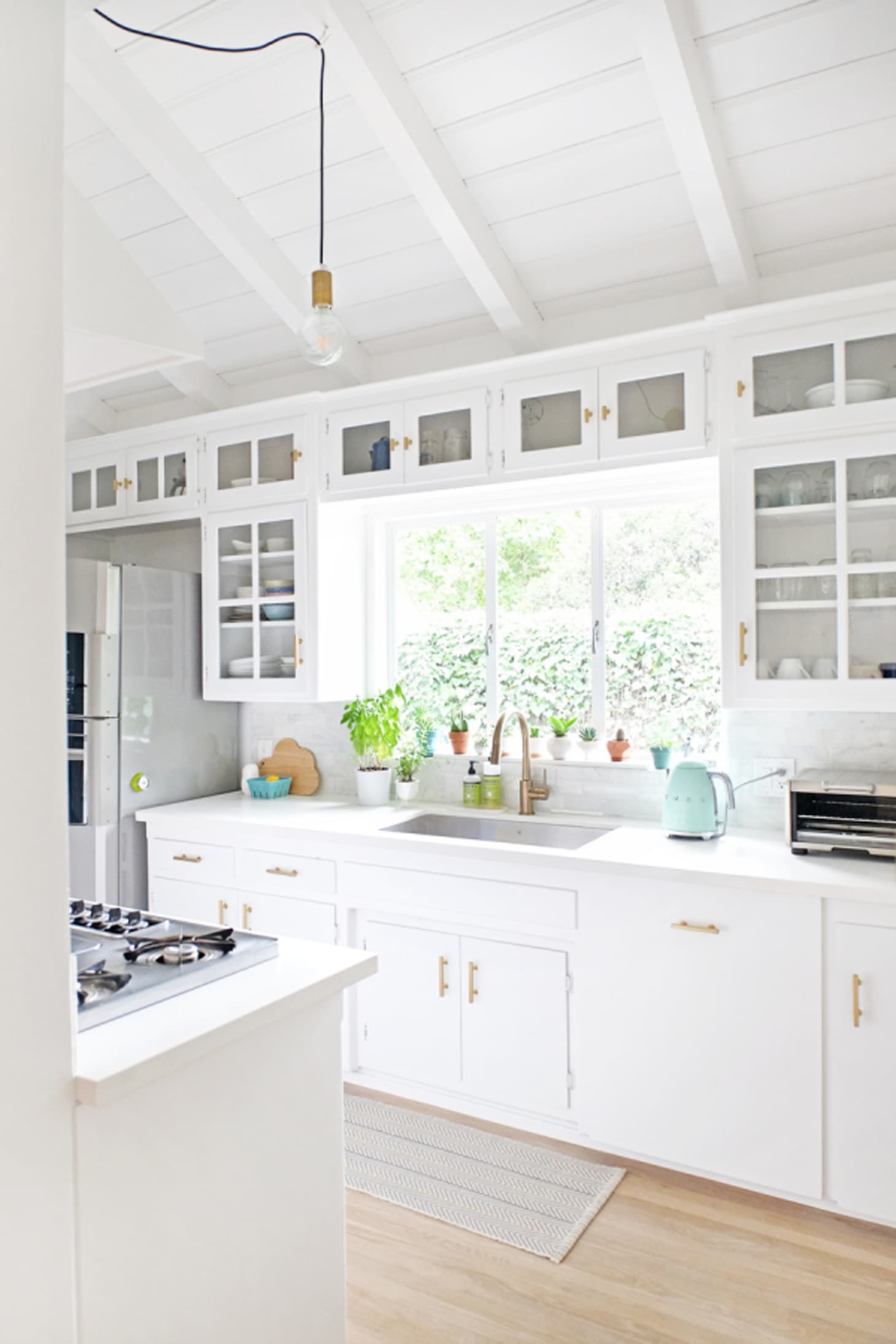 A Gallery of Glass Kitchen Cabinet Doors That Are Gorgeous and