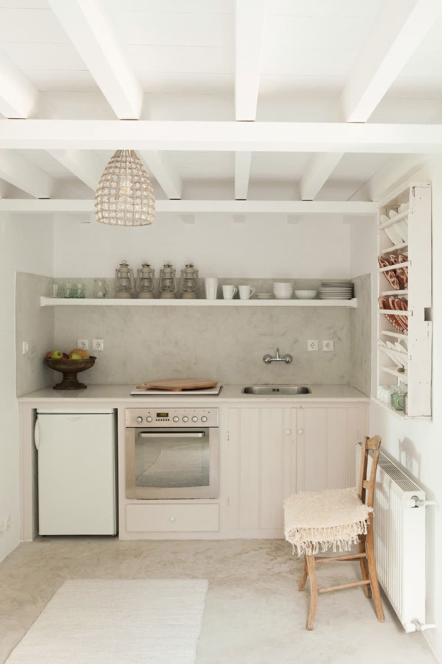 Greek Kitchens Are Rustic and Modern Perfection Apartment Therapy