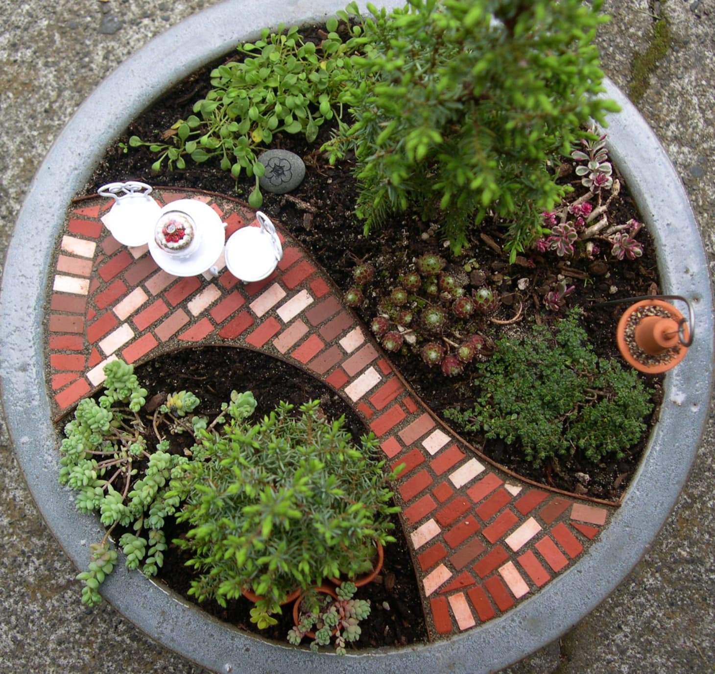 Fairy Garden Ideas - Supplies, Kits, Containers | Apartment Therapy
