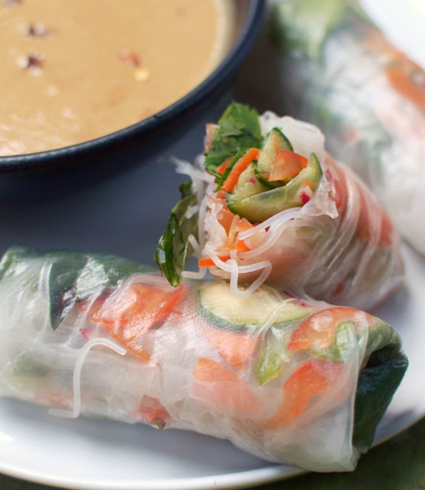 How To Make Vietnamese Spring Rolls (Summer Rolls) with Spicy Peanut