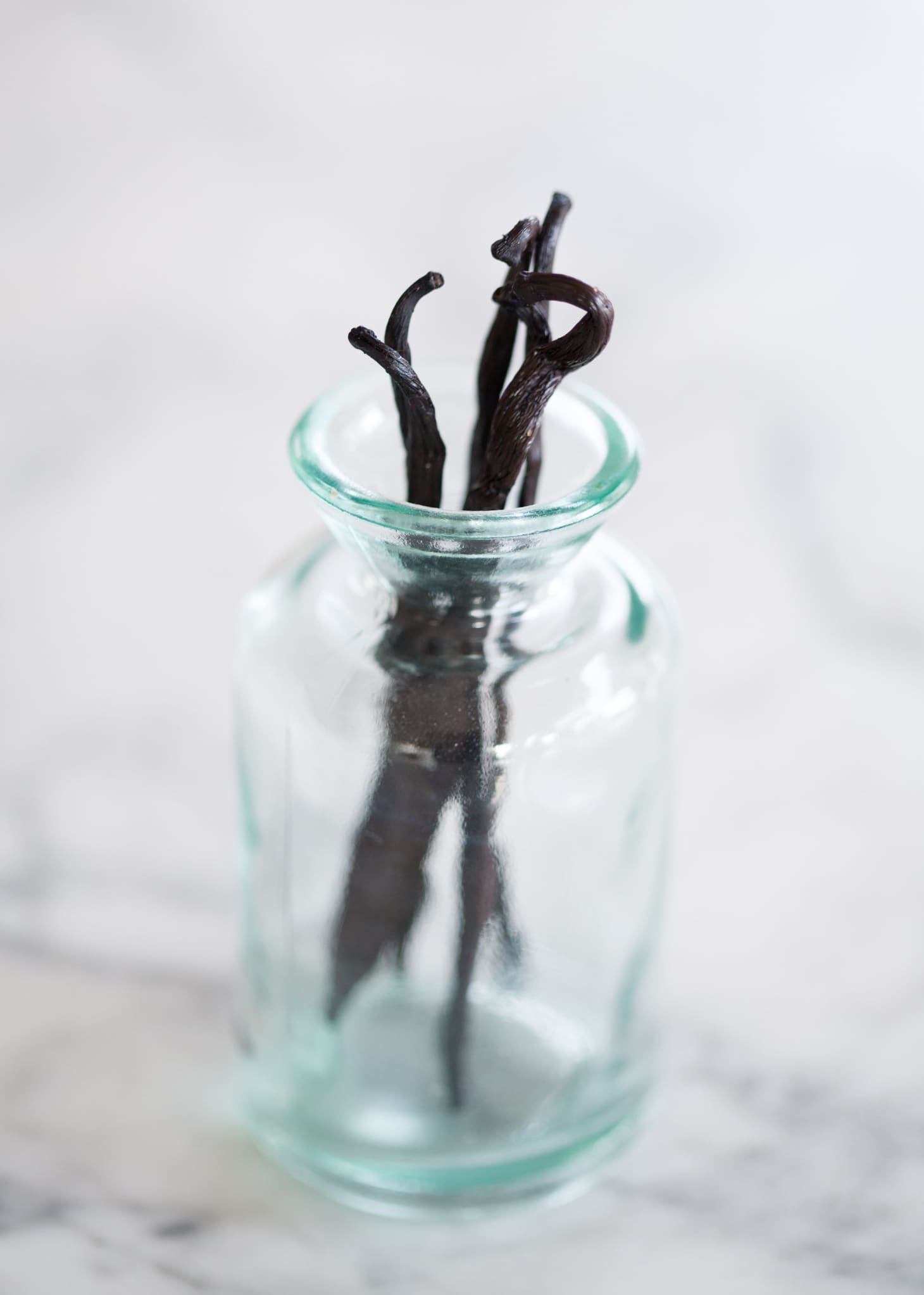 How To Scrape The Seeds From A Vanilla Bean Kitchn