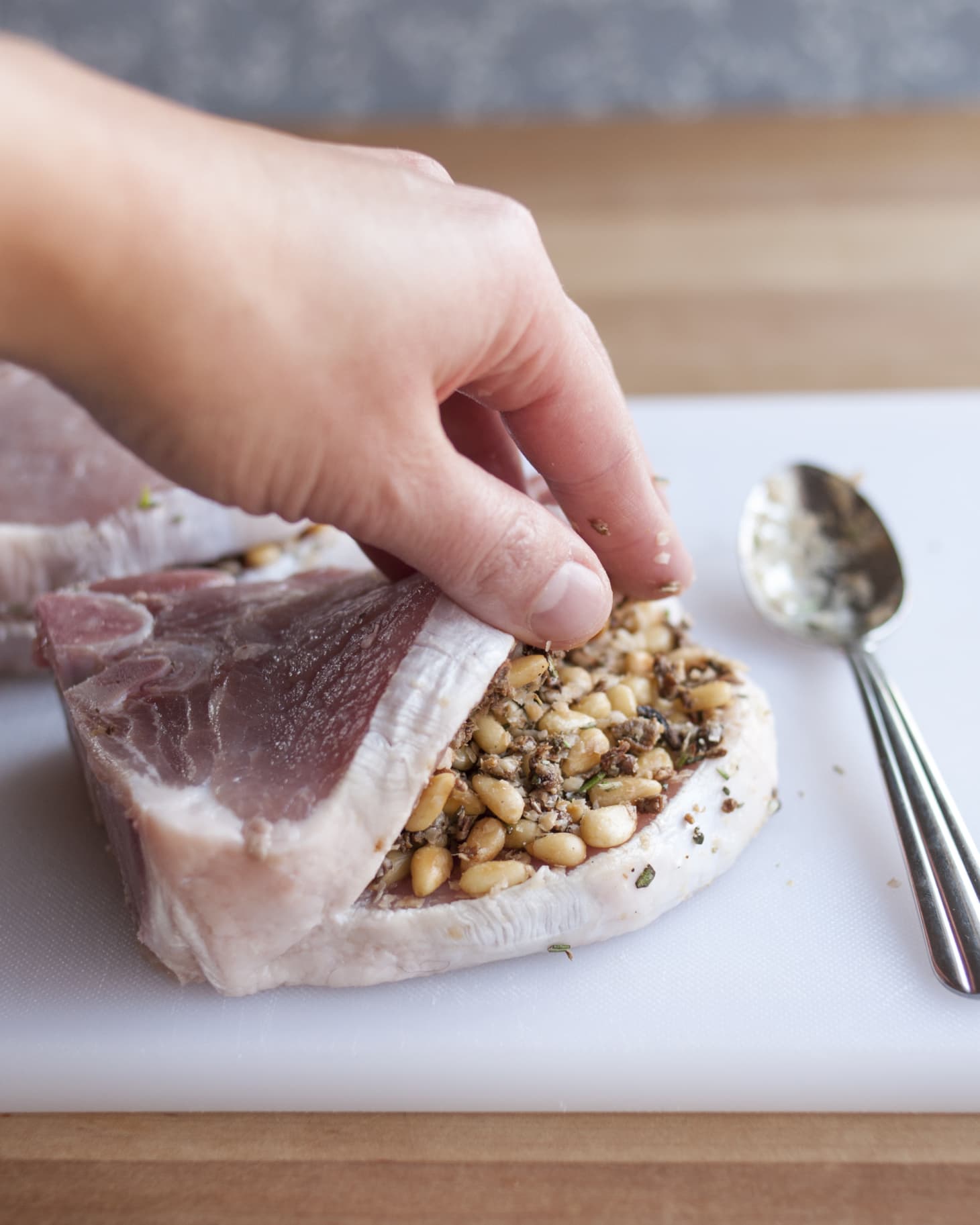 Recipe Pork Chops Stuffed with Pine Nuts, Porcini Mushrooms & Pecorino