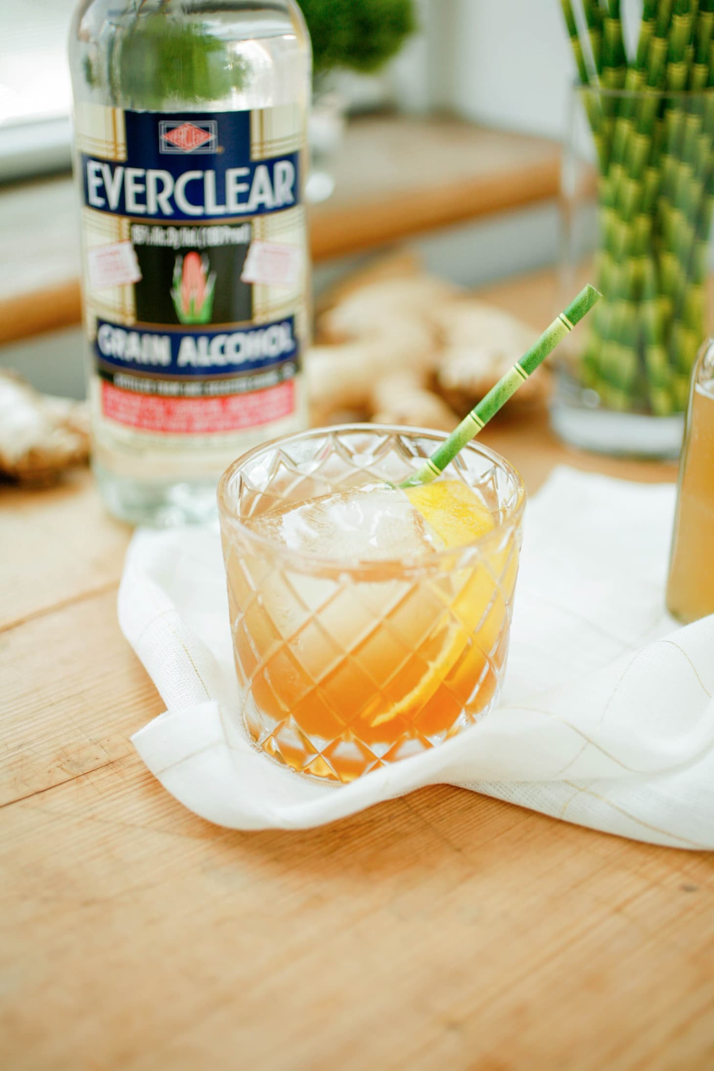 Recipe Ginger Honey Bee Cocktail Kitchn