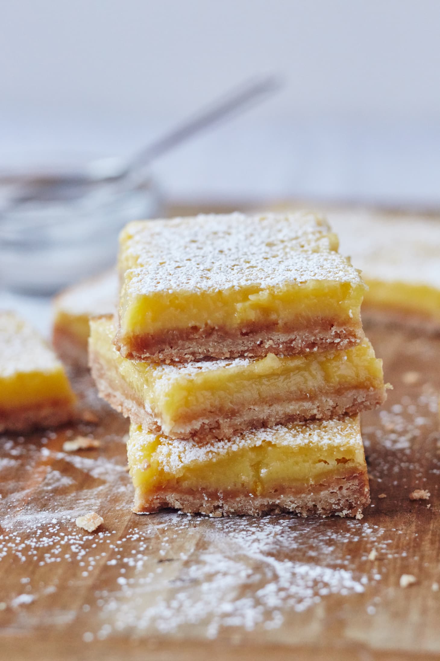 “Enhancing Lemon Bars: Exploring the Magic of Orange Zest” – SweetAndSara