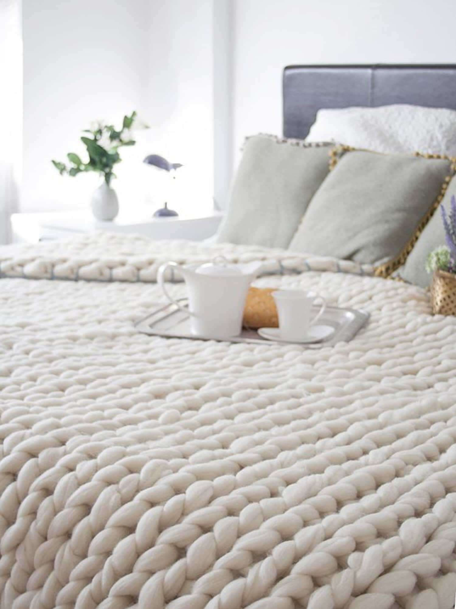 Chunky Wool Blankets to Buy or DIY Apartment Therapy