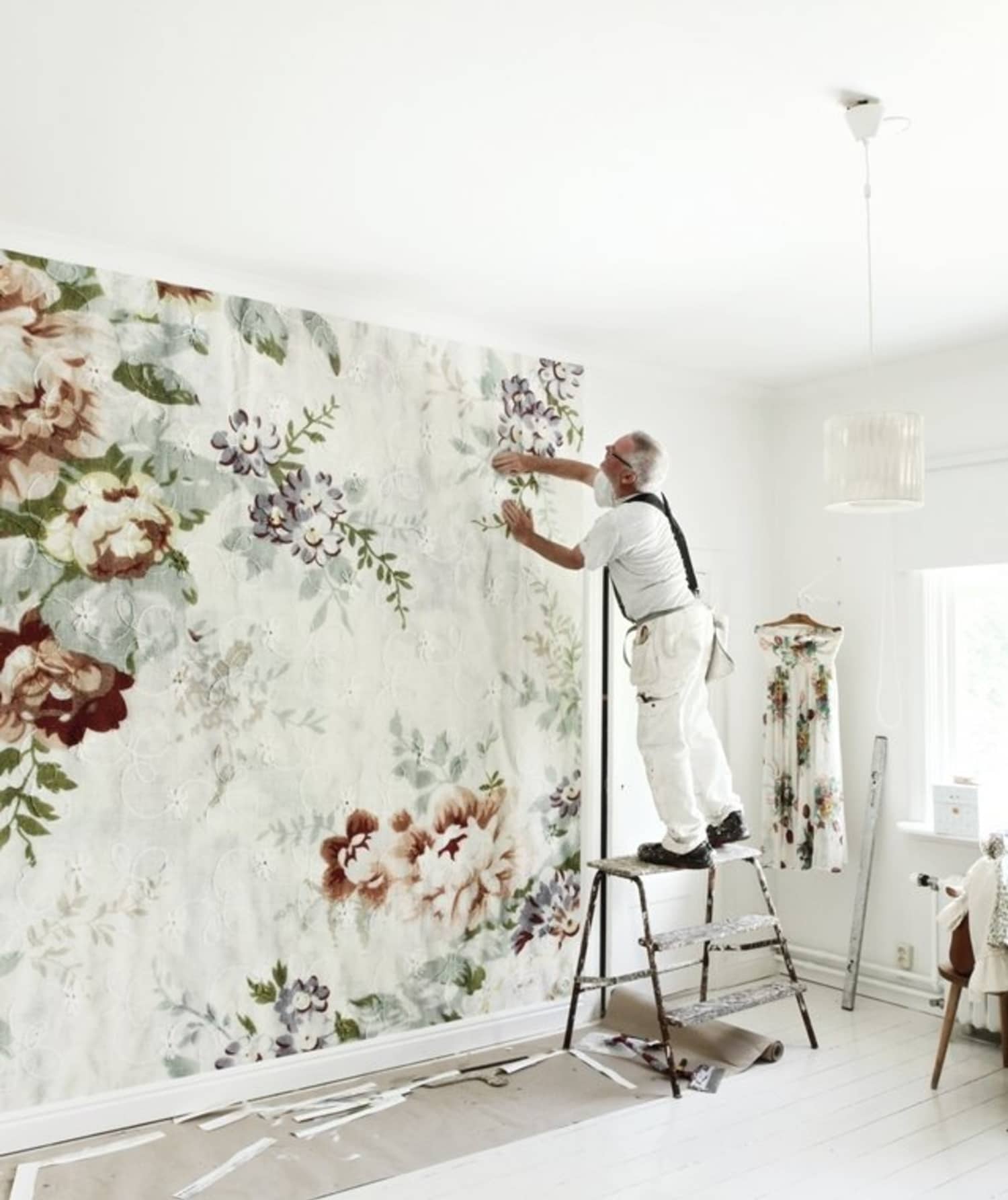 11 Beautiful Wall Murals That Will Make You Want to Break Up with Paint