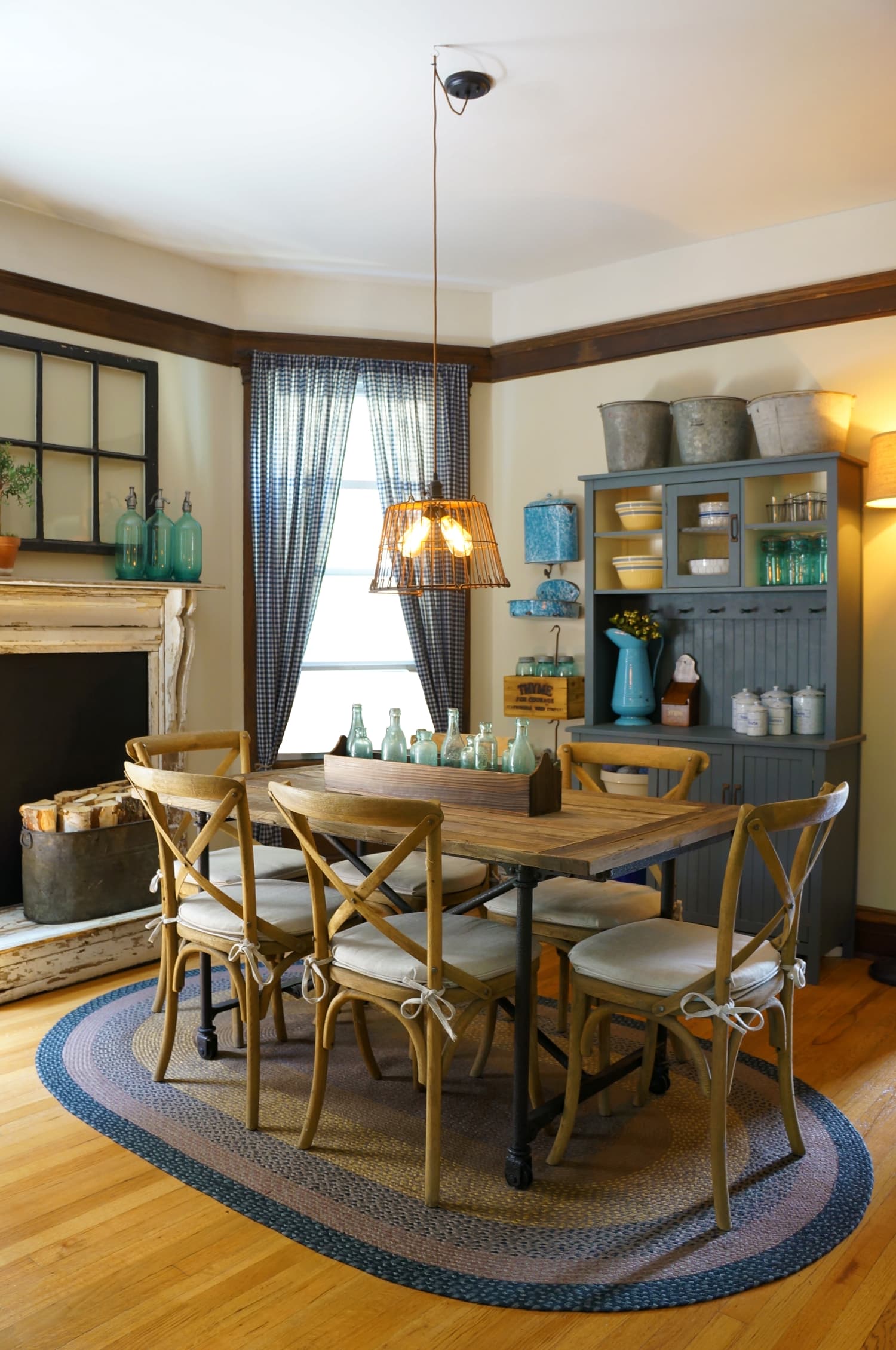 Cozy Farmhouse Style, Evolved Apartment Therapy