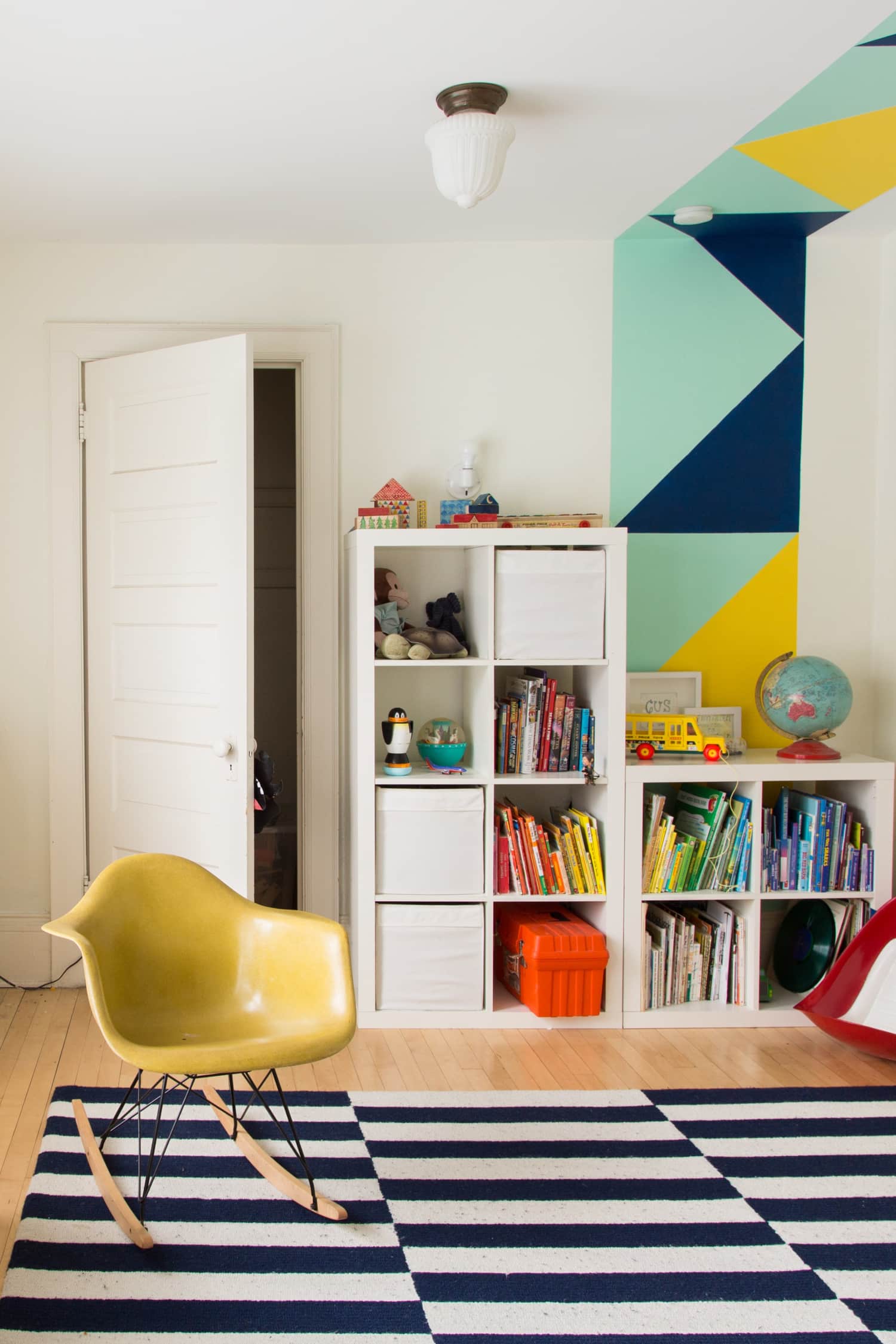 stylish toy box for living room