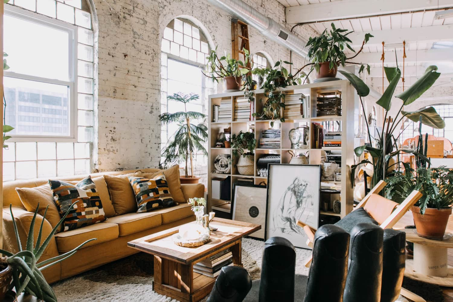 Bohemian Style Apartment Living Room Bookshelf