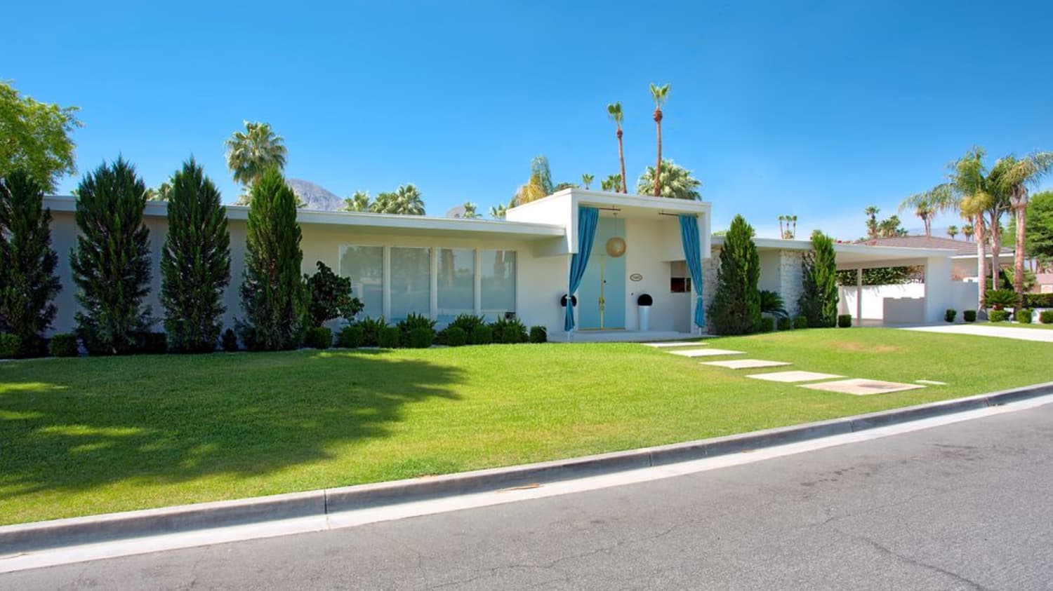 You Can Rent Lucille Ball and Desi Arnaz’s California Home for 500