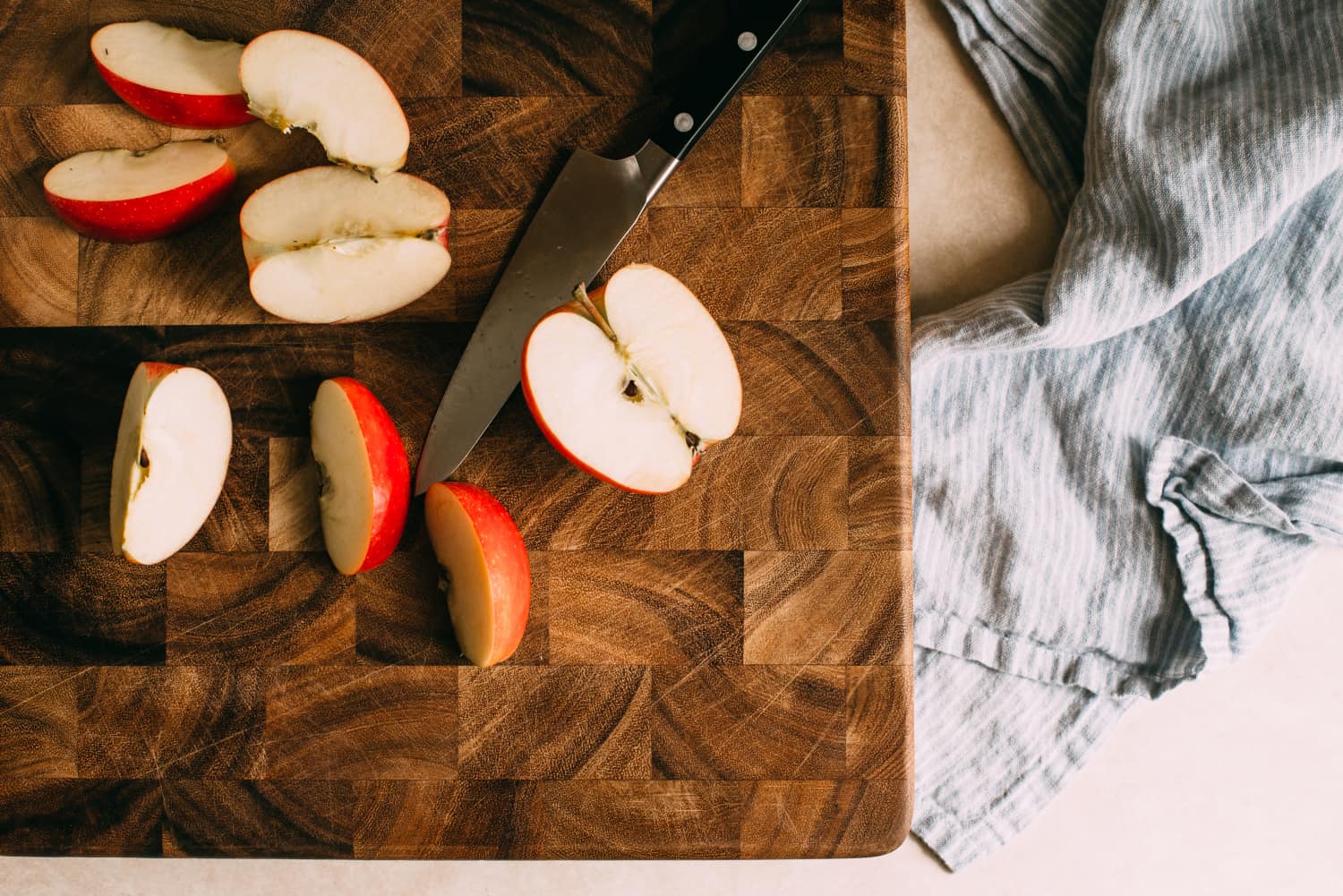 This Is the Best Kind of Cutting Board for Your Kitchen ...