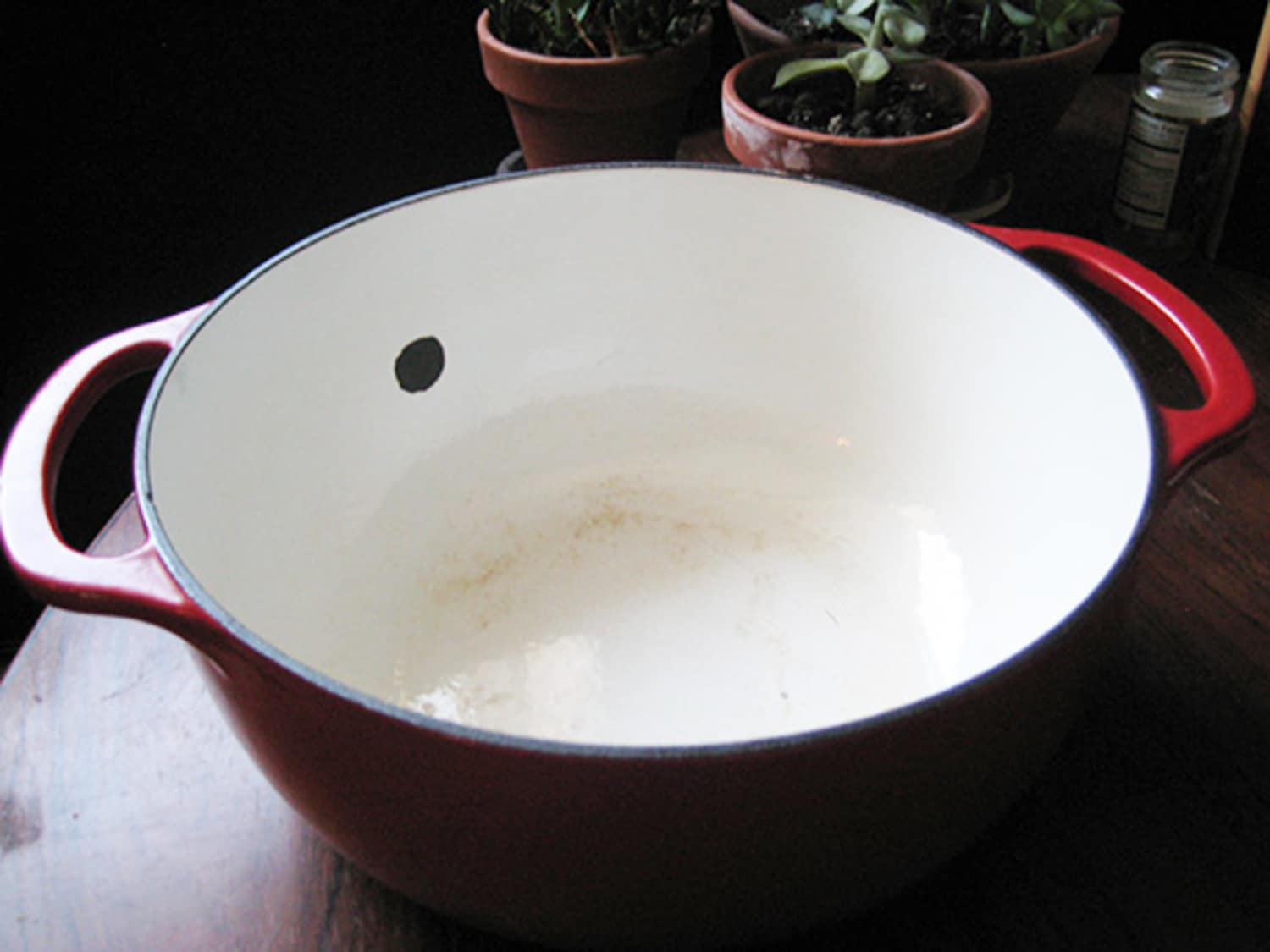 Help! Why Does My Dutch Oven Enamel Keep Cracking? Kitchn