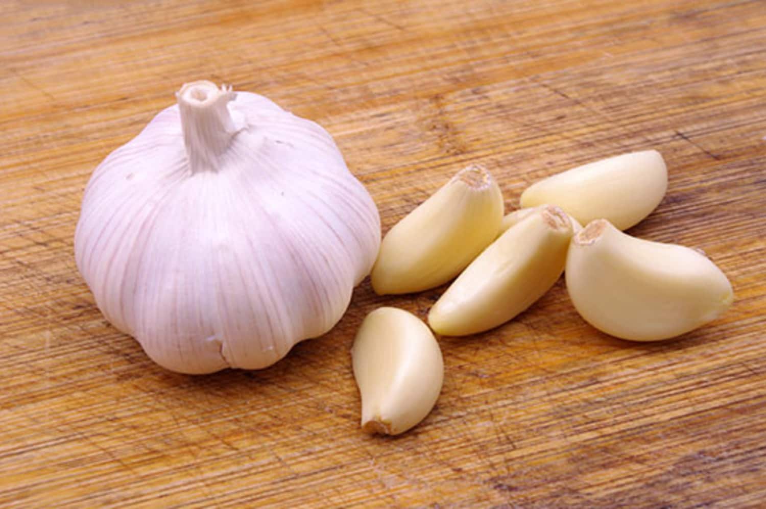 Tip Quickly Peel a Head of Garlic…With Your Microwave Kitchn
