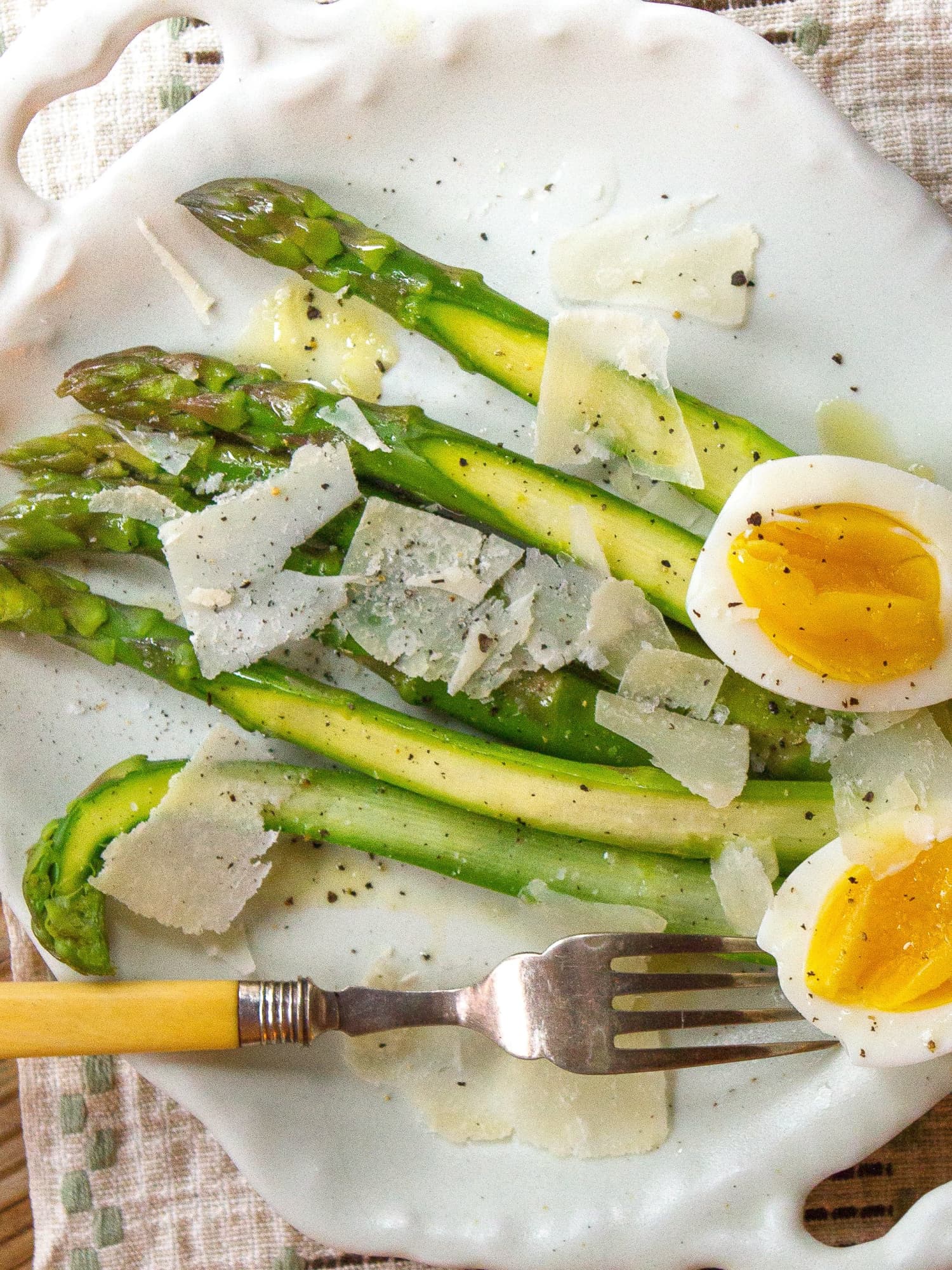 Recipe Asparagus with Eggs and Parmesan Kitchn