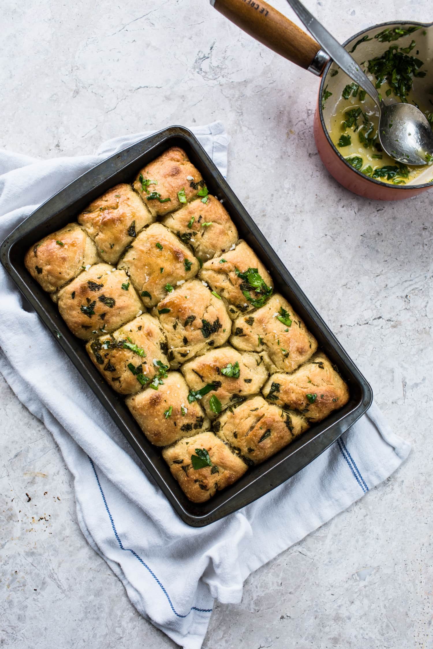 Recipe NoKnead Garlic Tear & Share Bread Kitchn