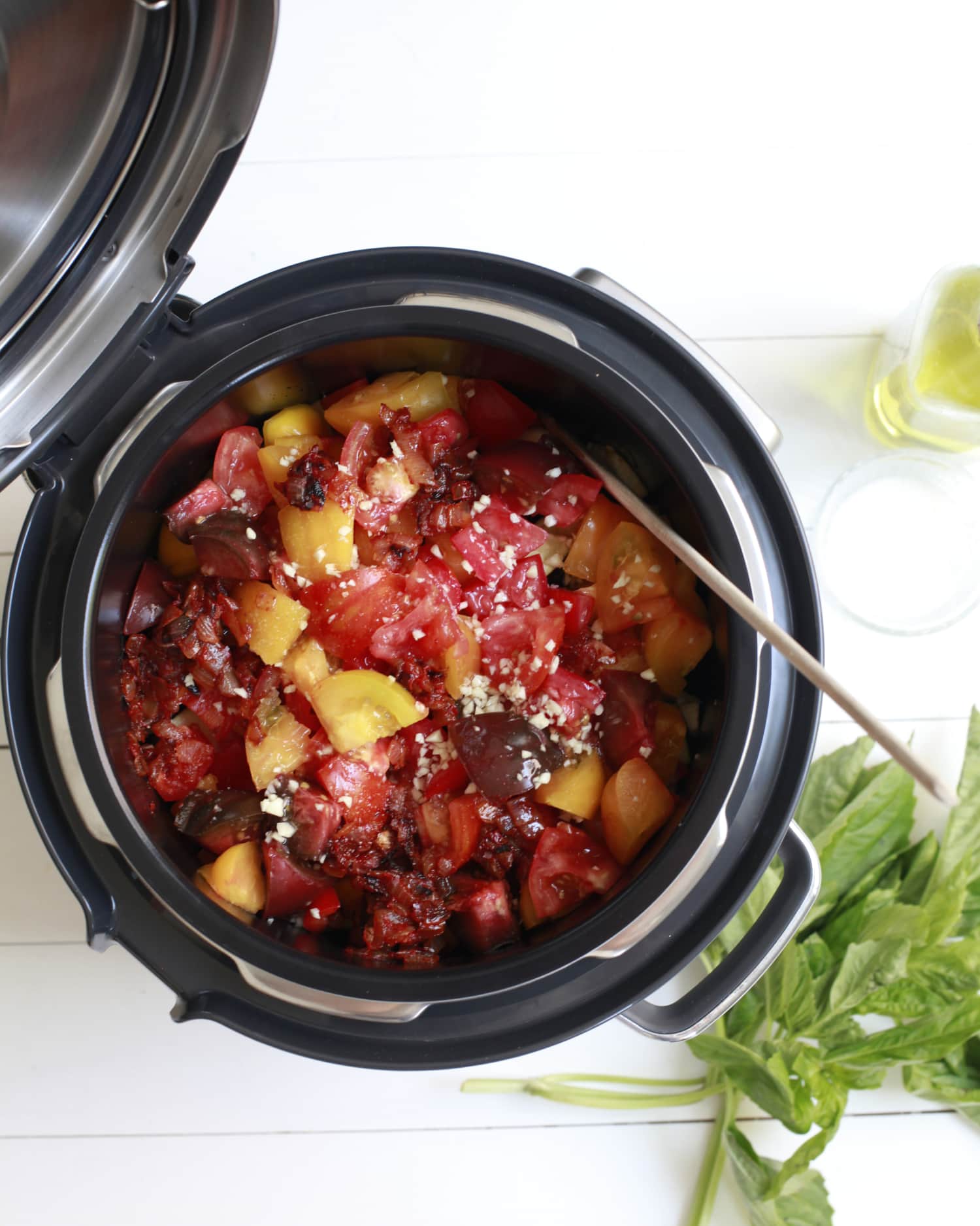 10 Ways the Slow Cooker Can Help You Eat More Vegetables This Summer