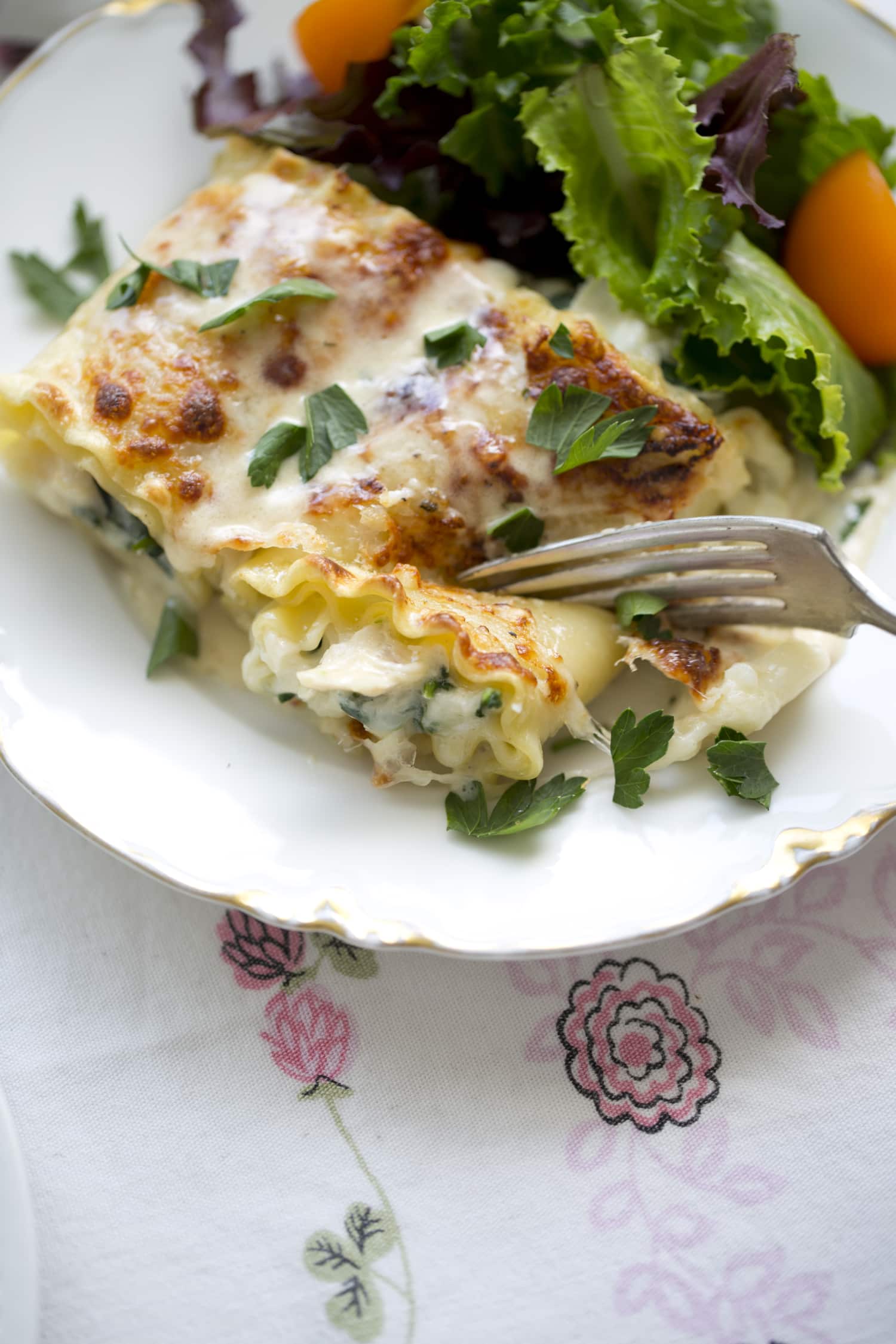 Recipe: Creamy Chicken Alfredo Lasagna Roll-Ups | Kitchn