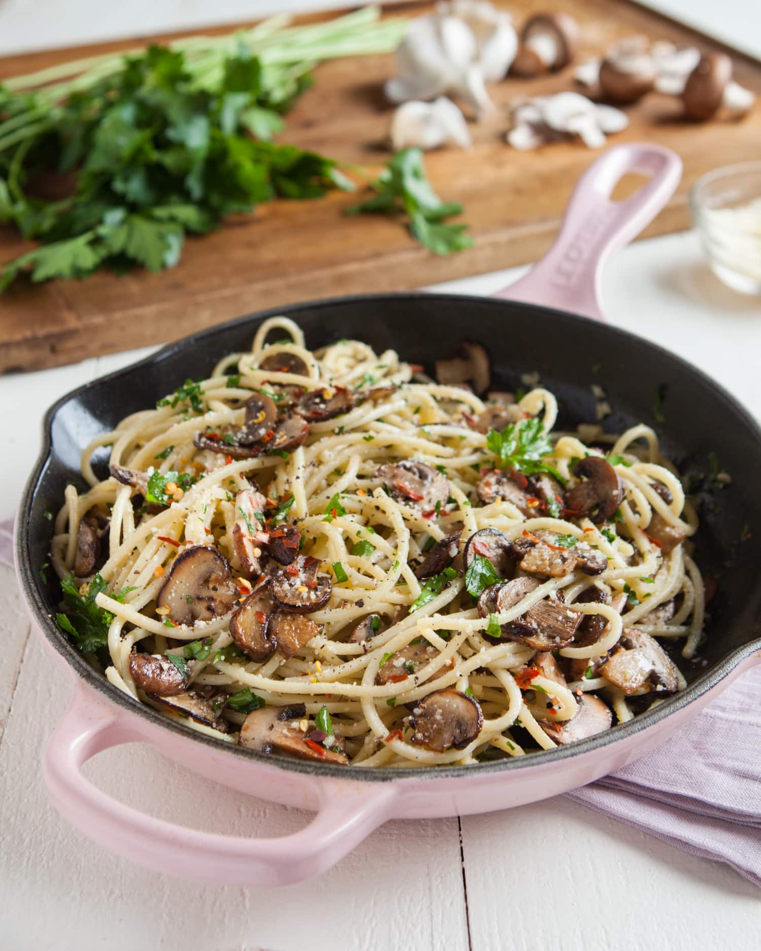 Recipe: Mushroom and Garlic Spaghetti Dinner | Kitchn