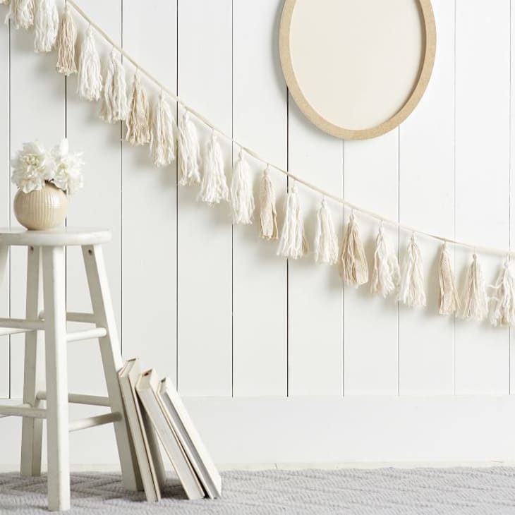 Product Image: Lace Fabric Garland