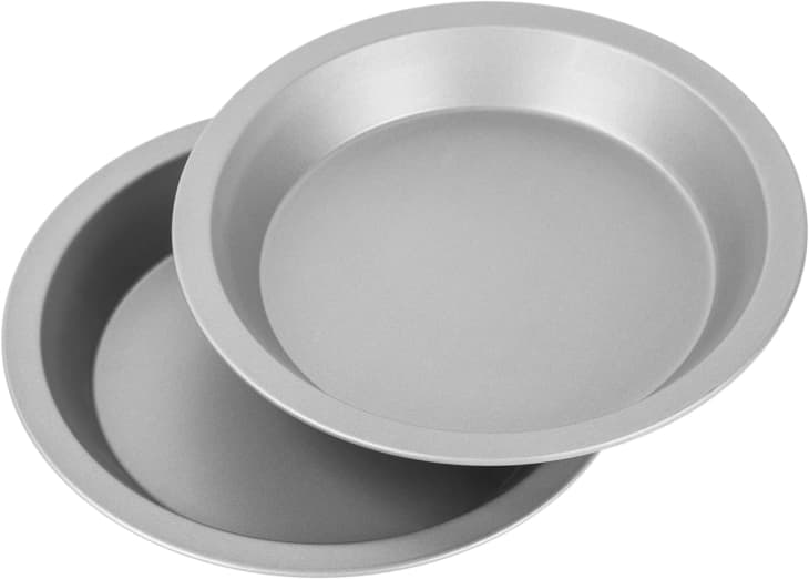 G & S Metal Products Nonstick 9-Inch Pie Pans at Amazon