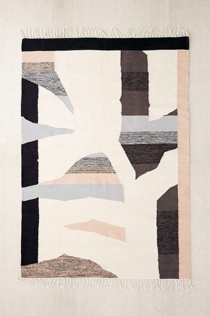 产品形象:茜茜抽象编织地毯