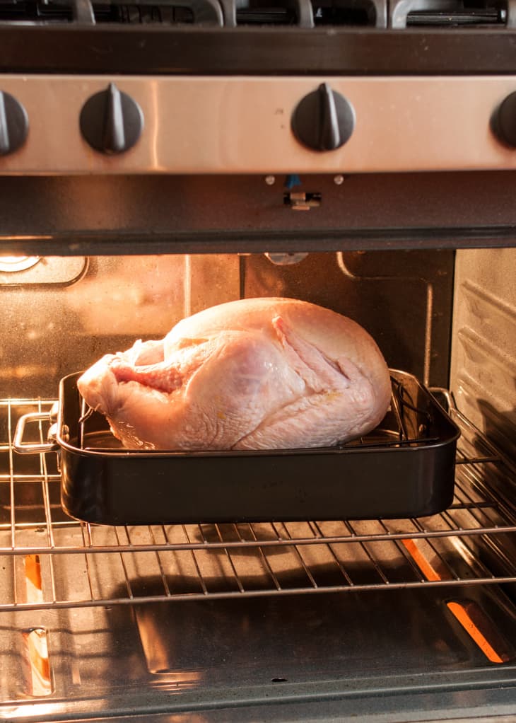 Turkey holder for oven 2025