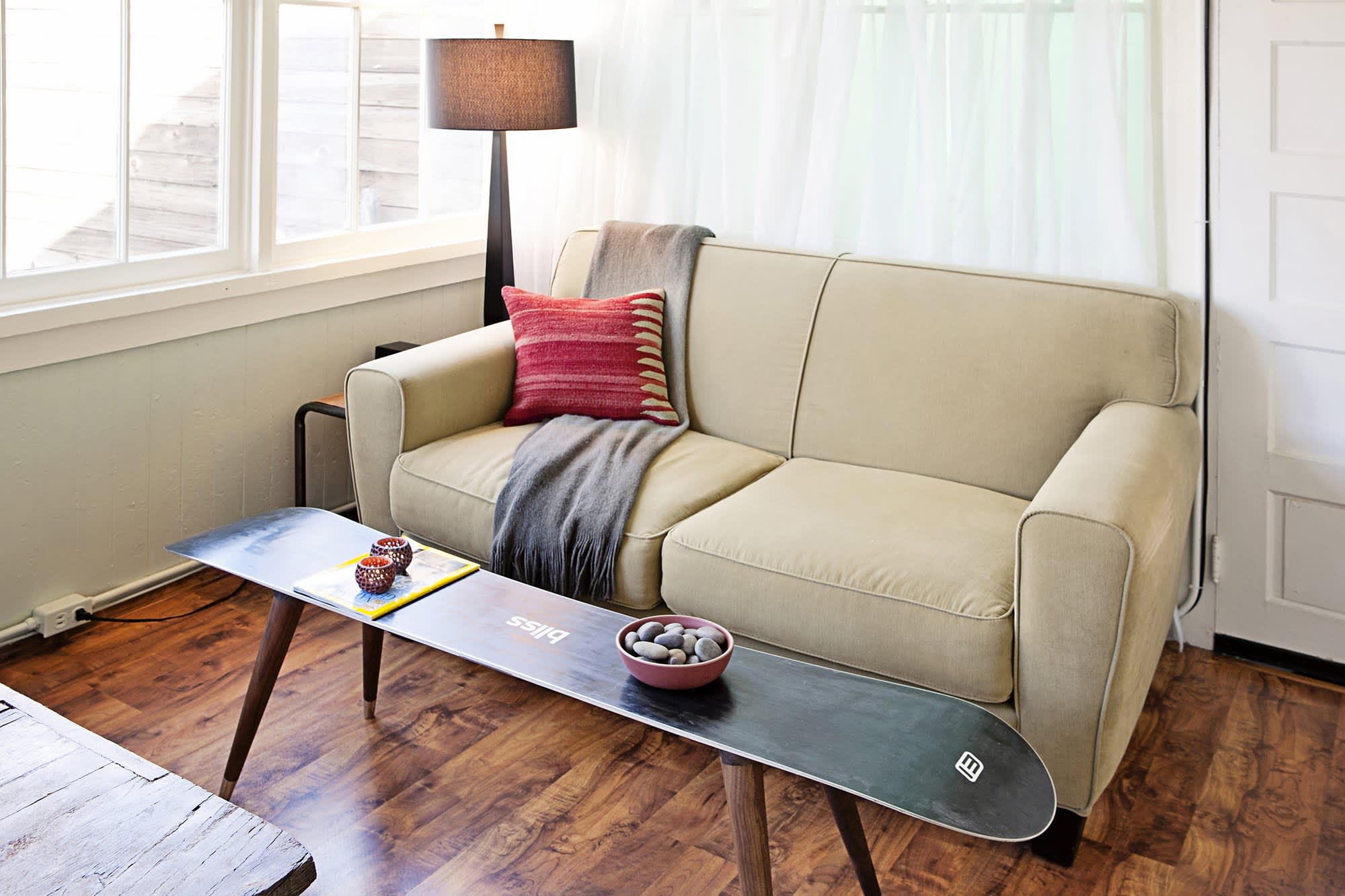 House Tour A Bright San Francisco Al Apartment Therapy