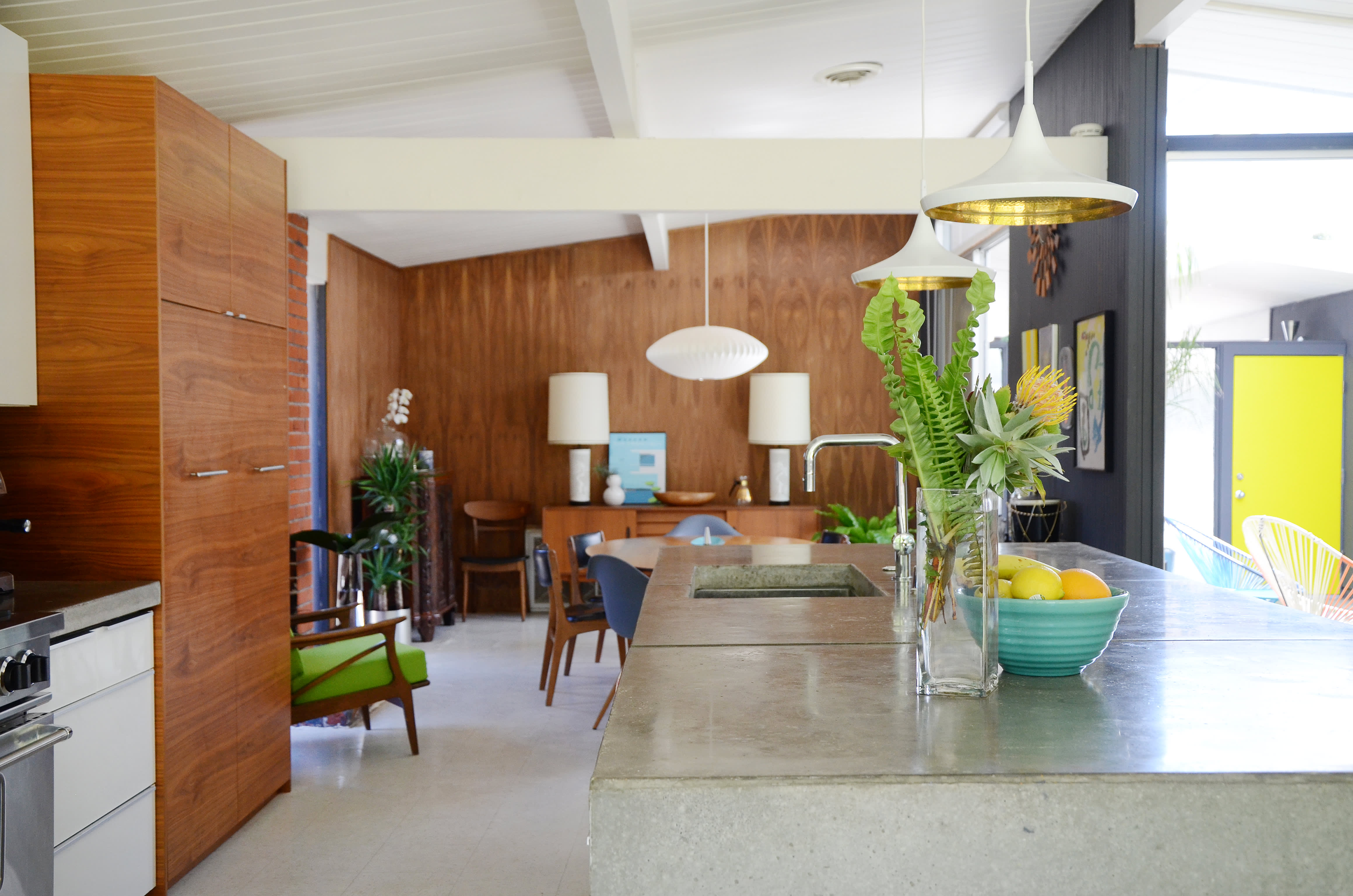 House Tour A Remodeled Eichler Home in Northern California Apartment
