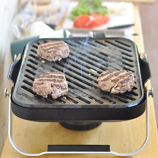 Single hamburger grill